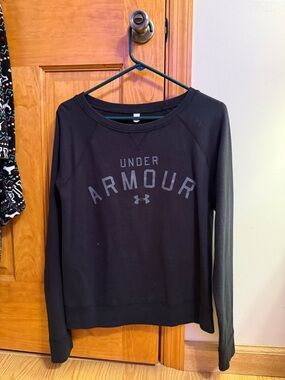 Under Armour Women's Black Crewneck Sweatshirt